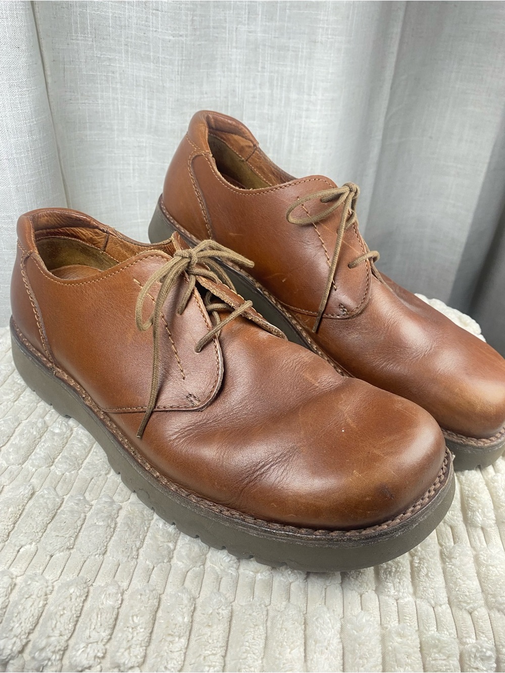 Vintage Rockport Brown Leather Lug Sole Platform Oxfords Size 11.5 M Portugal